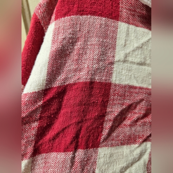 American Eagle Red White Plaid Button Front Hooded Shacket Size: XL - Picture 3 of 6